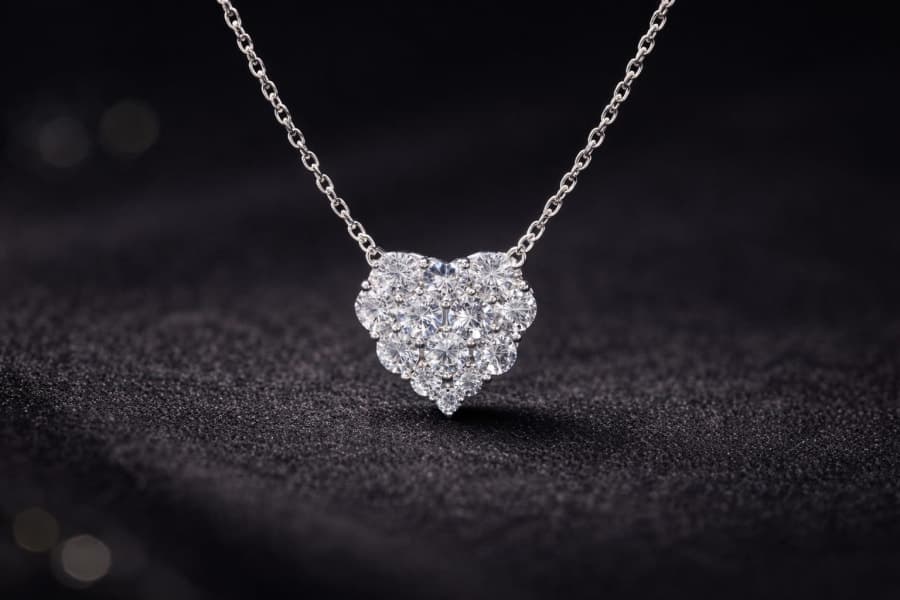925 Sterling Silver Radiant Cluster Heart Pendant – 925 sterling silver jewellery by SIVAAH
